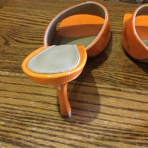 BOTTEGA VENETA Polished leather Slides - Picture 8 of 10